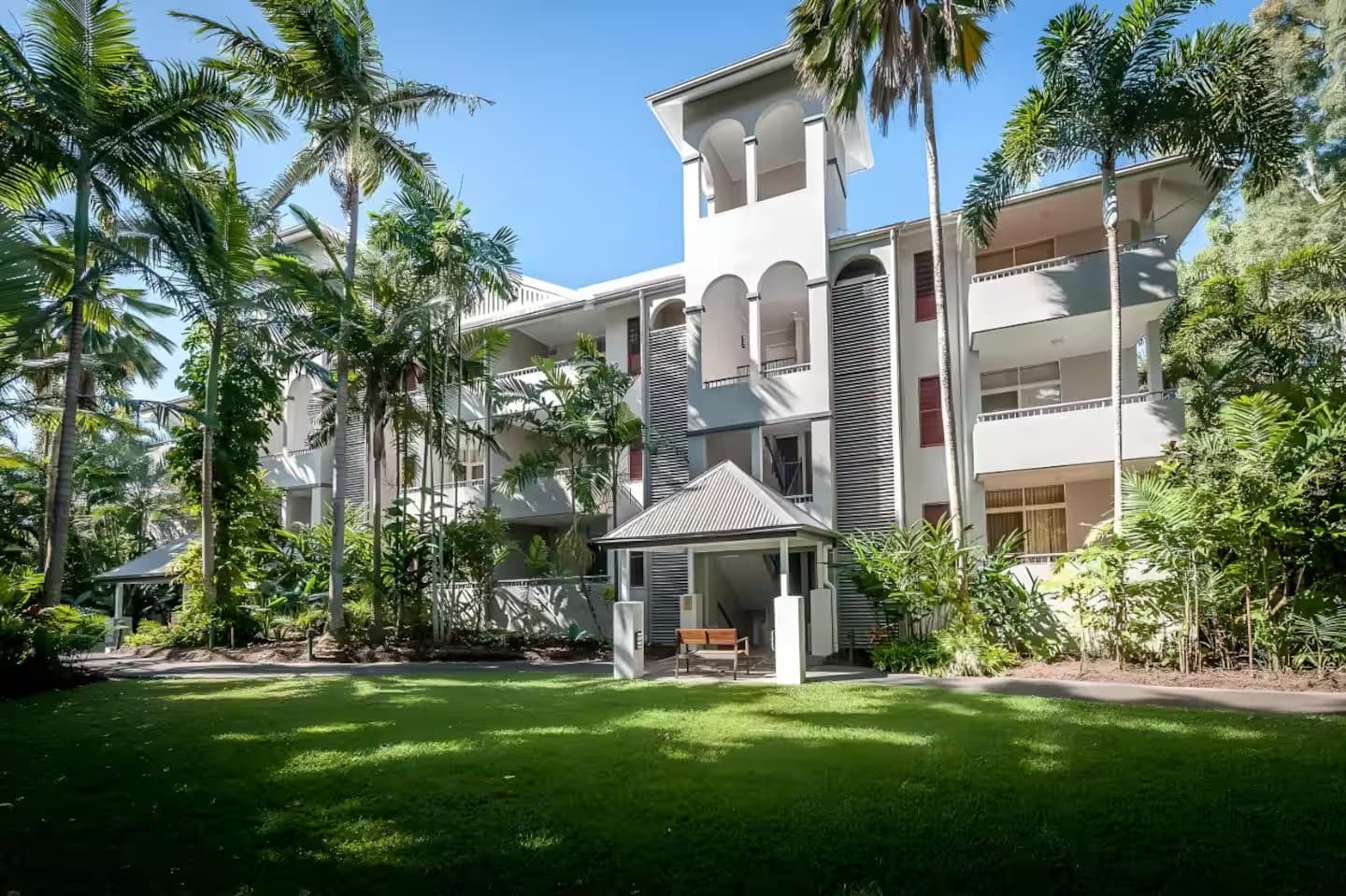 The Oasis Palm Cove managed property